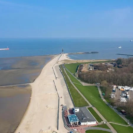 Trafalgar 427 Apartment *